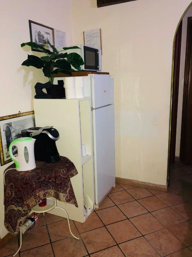 Parisa Suite Rom Exterior foto