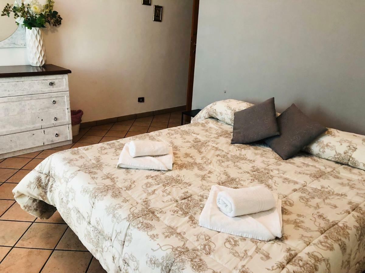 Parisa Suite Rom Exterior foto